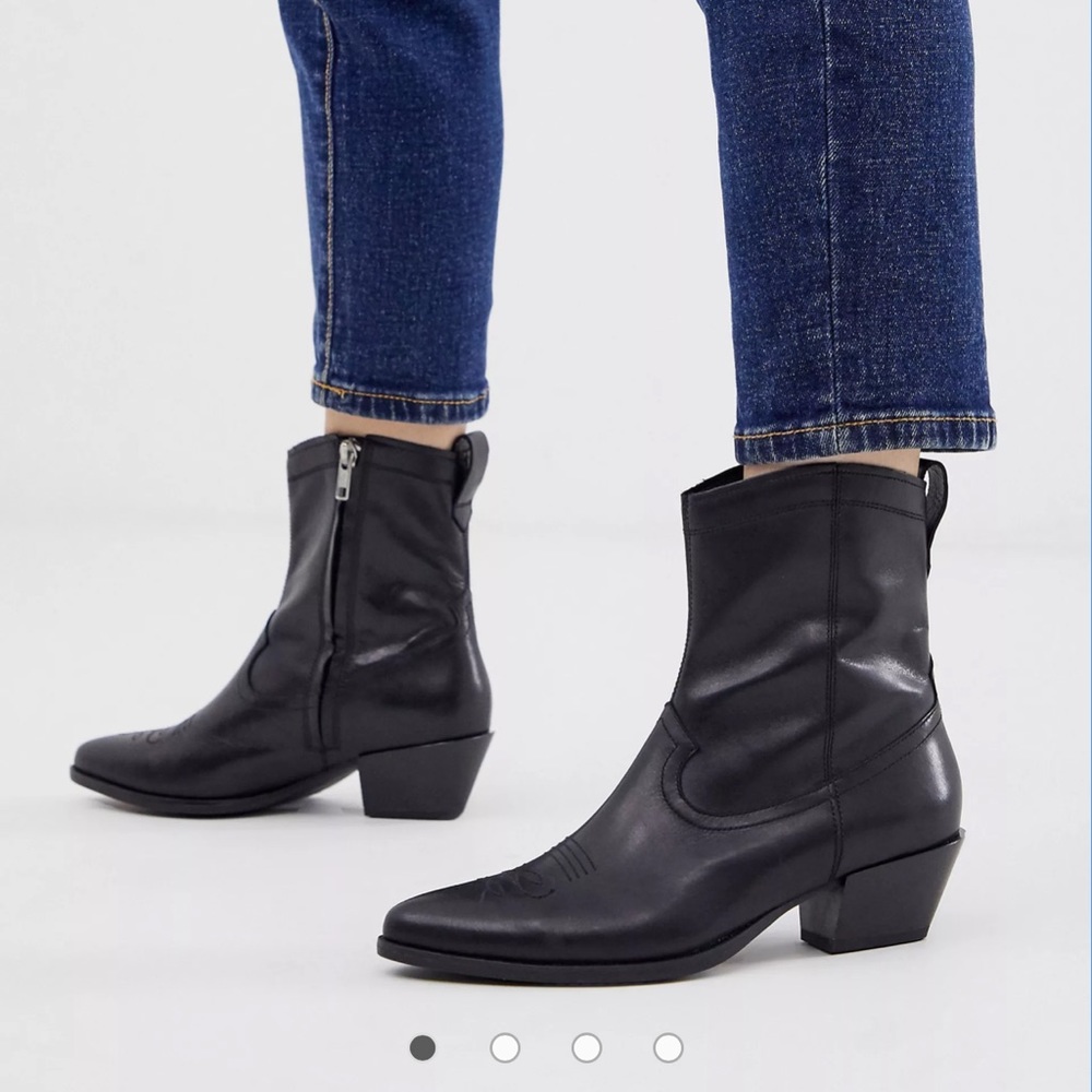 Vagabond black leather Emily boots size 38
